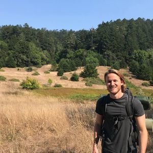 Meet your Posher, Dustin